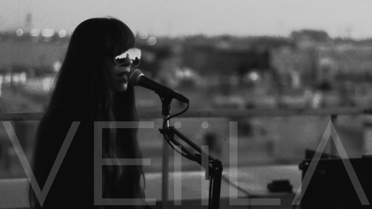 veiila - broken toy (live)