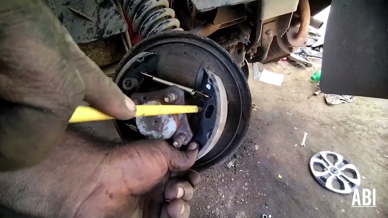 Old Model Brake Shou Change in TVS King Auto