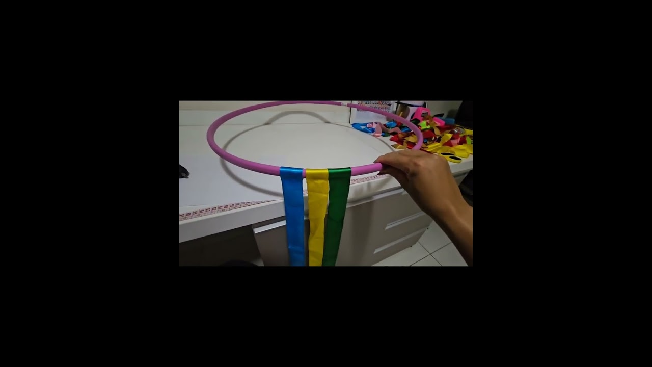 Bambolê com fitas