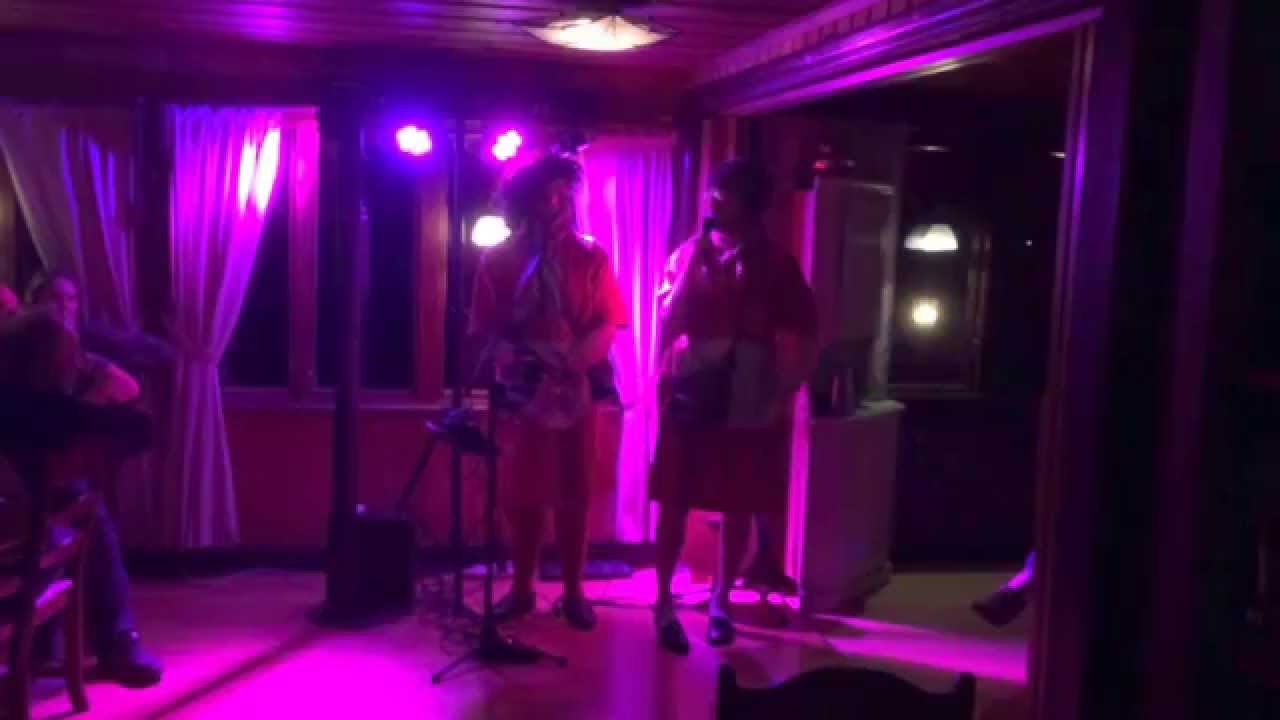 Småstadsliv - Johanna & Agneta & Ingemar i Midälvagården. Del 1 av 2