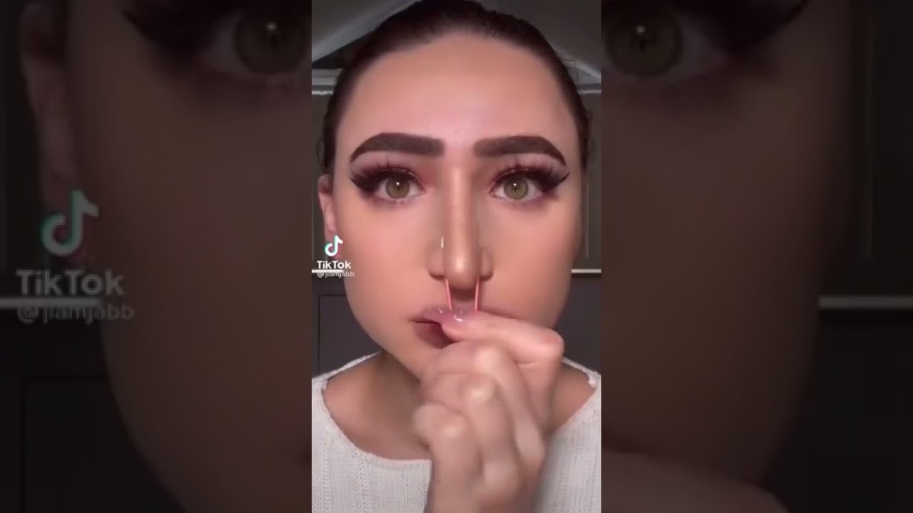 The Craziest Nose Contour Hack I&rsquo;ve Ever Seen
