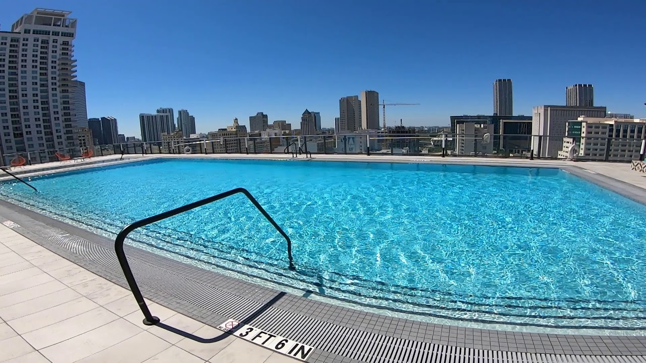 X Miami amenities on 18th floor