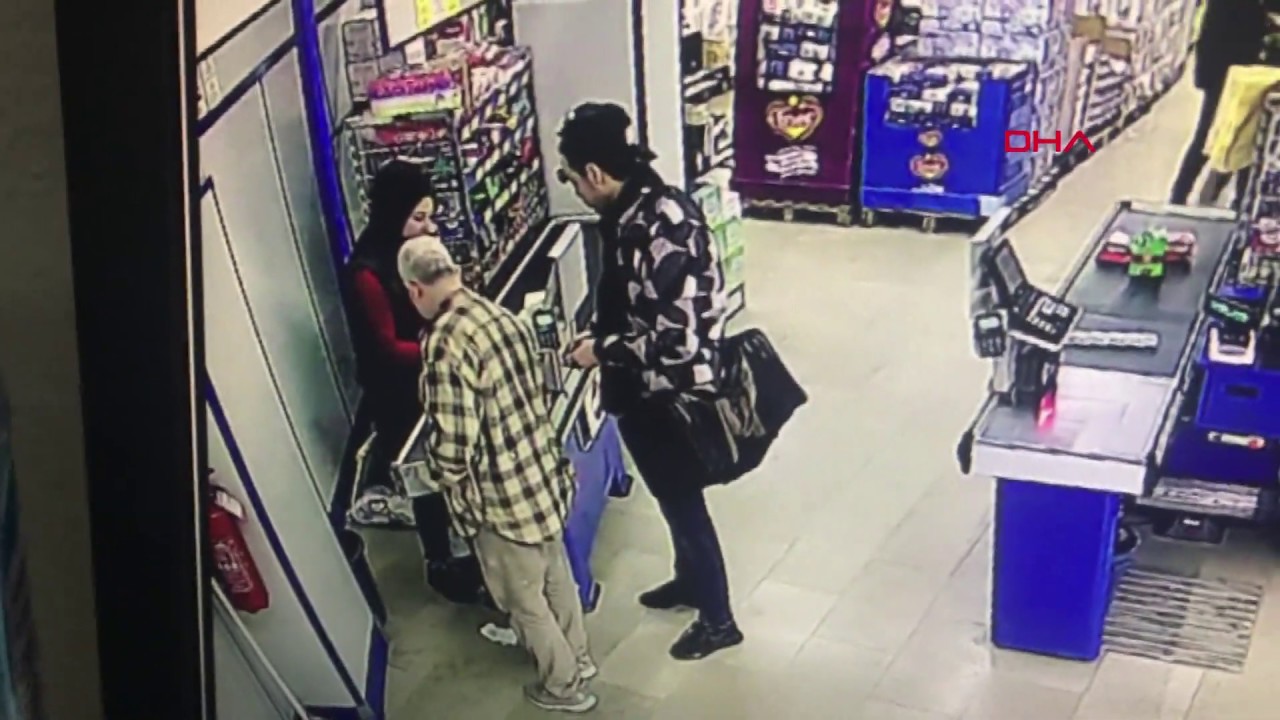 Marketten çaldığı ürünlerle kaçarken yakalandı, o anlar kamerada