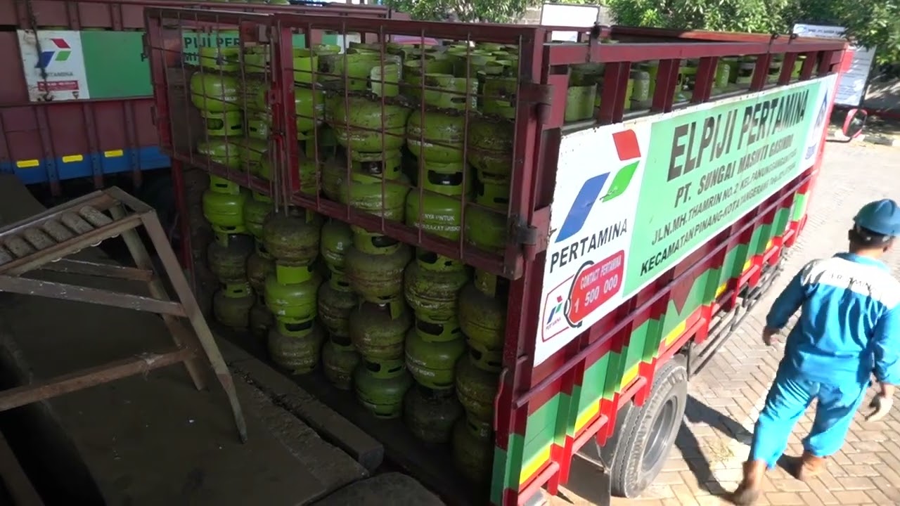 Proses Pengisian Gas LPG Di SPBE