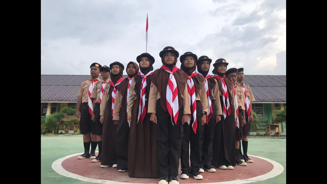 (GANDRIKA) Juara 1 LOMBA IMPLEMENTASI DASA DHARMA_SMPN 3 PARDASUKA