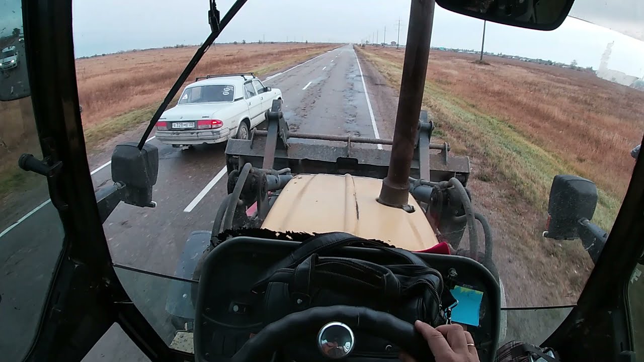 Можно ли передвигаться своим ходом на экскаваторе-погрузчике.