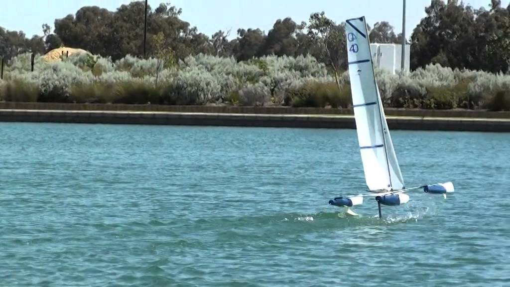 Mini40 rc trimaran tuning