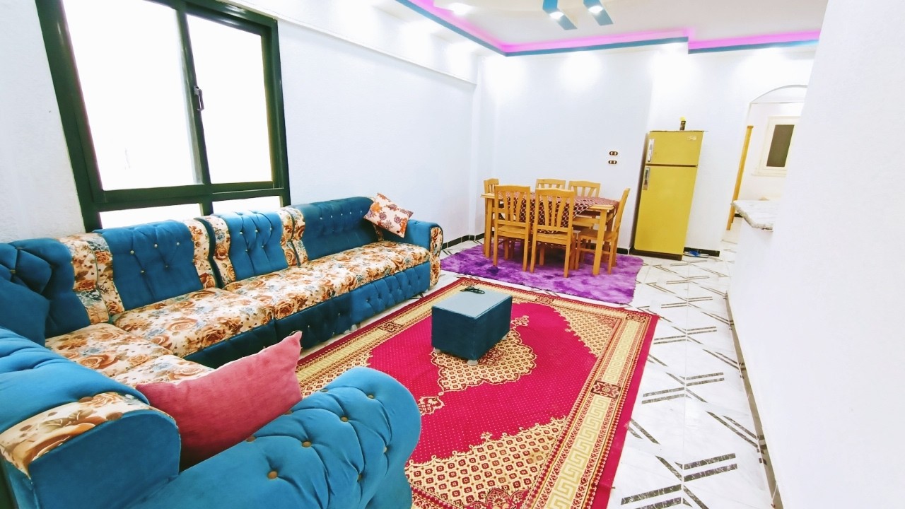 تم تنزيل السعر ٣٠ ألف شقه ١٠٠ متر للبيع بالعفش والأجهزة الكهربائية بجوار البحر والشارع العمومي ٢٠٢٦