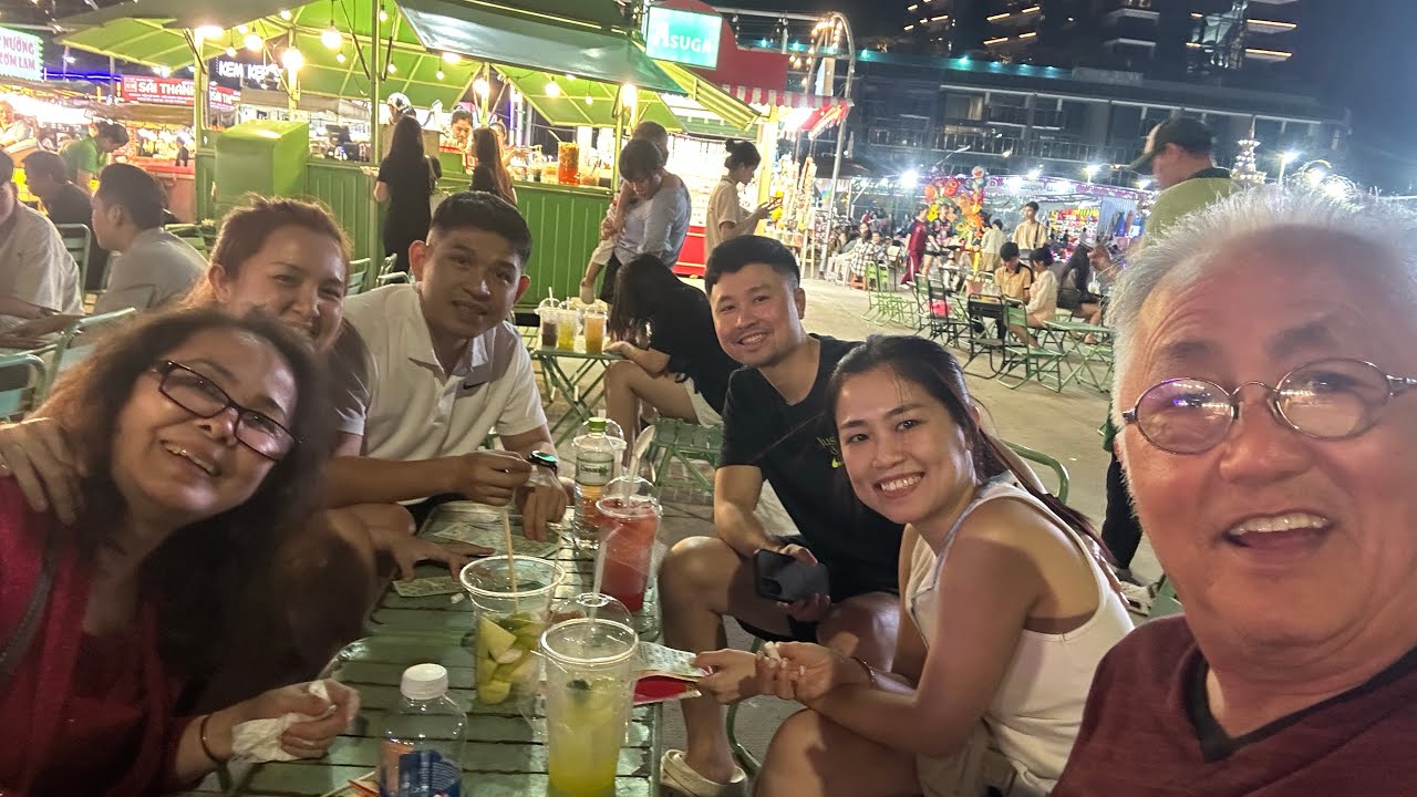 Người Sài Gòn thường làm gì vào buổi sáng? 1 vòng khu đô thị SALA