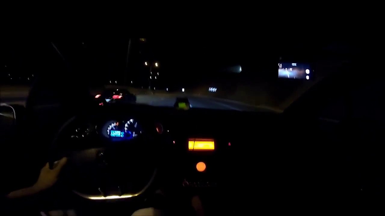 Citr&ouml;en DS3 vs Porsche 911 Turbo