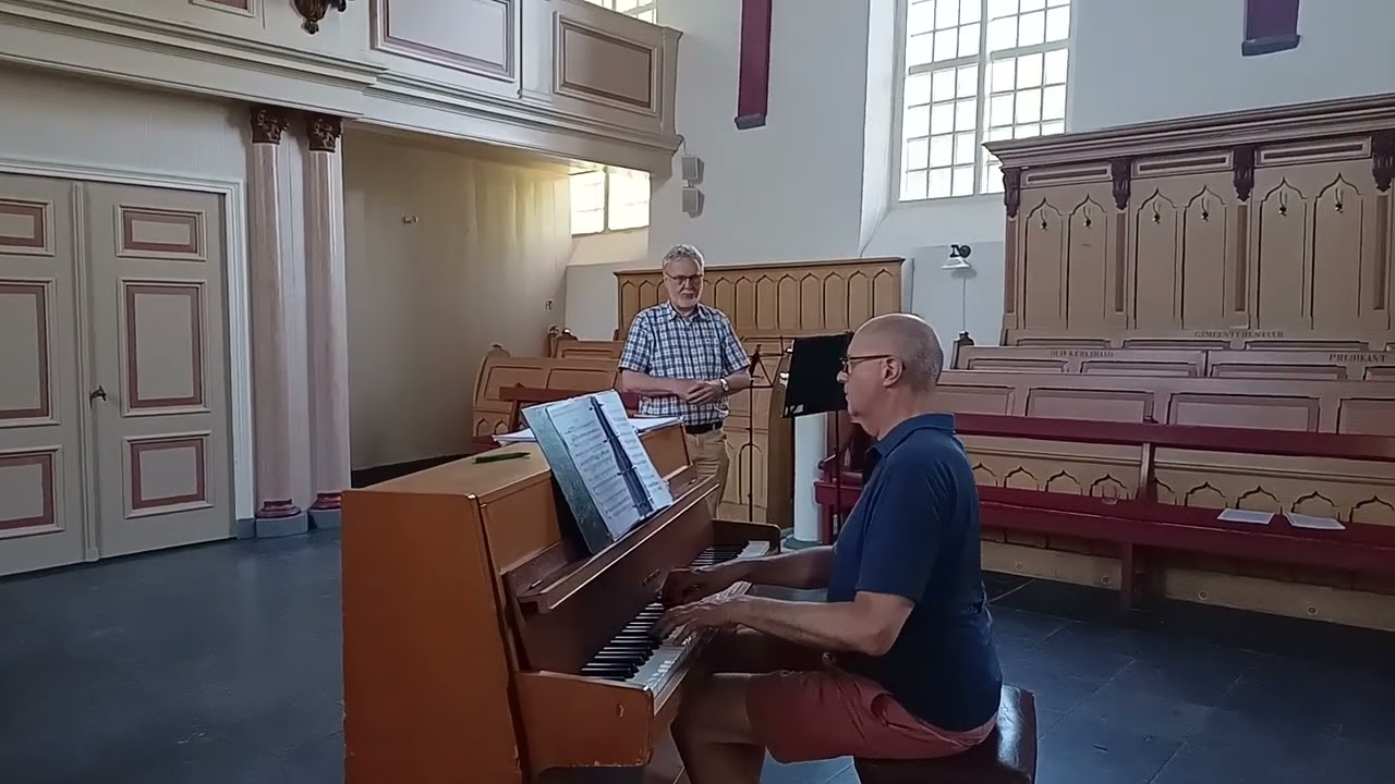 Hertzen Hokwerda -bas/ solist / repetitie -fragment / Brahms -Verrat / pianist Gilbert den Broeder