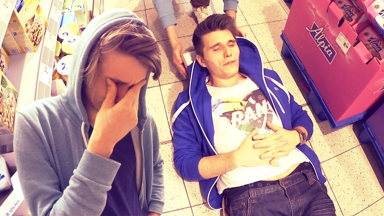 Im Supermarkt auf den Boden legen - bevor Paluten & Bergi in Köln wohnten | ungespielt