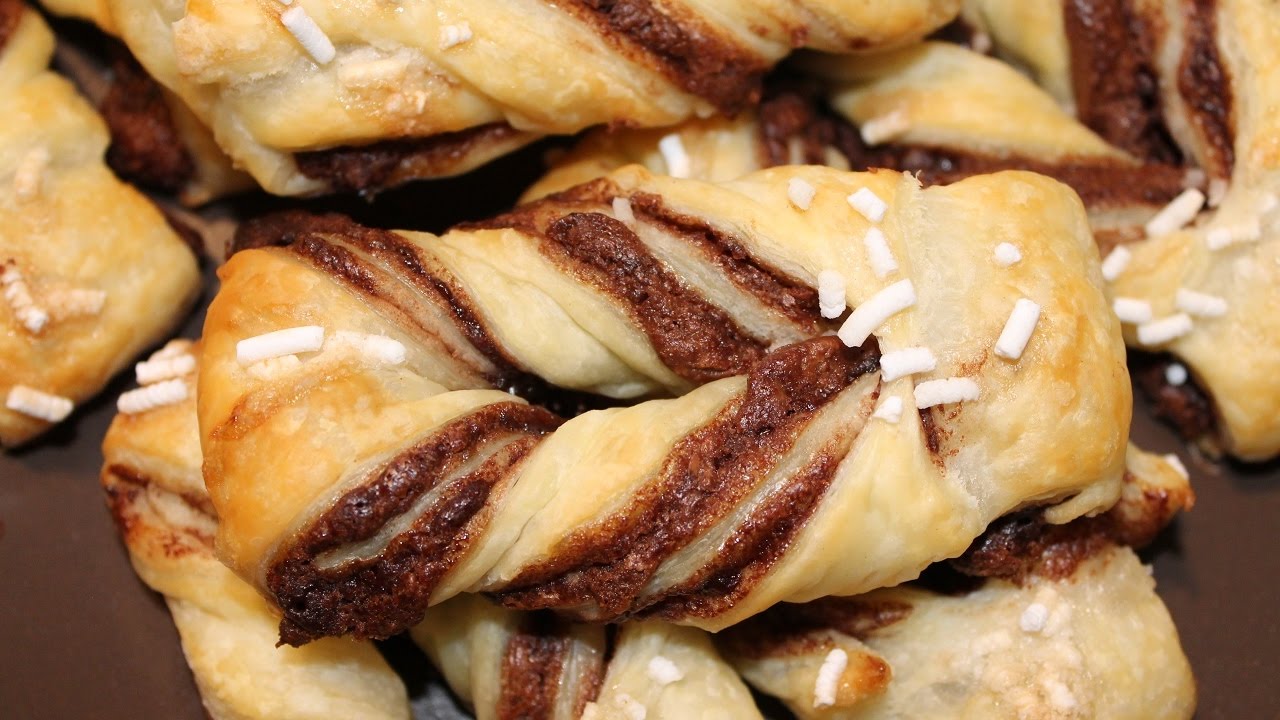 Treccine di pasta sfoglia alla nutella