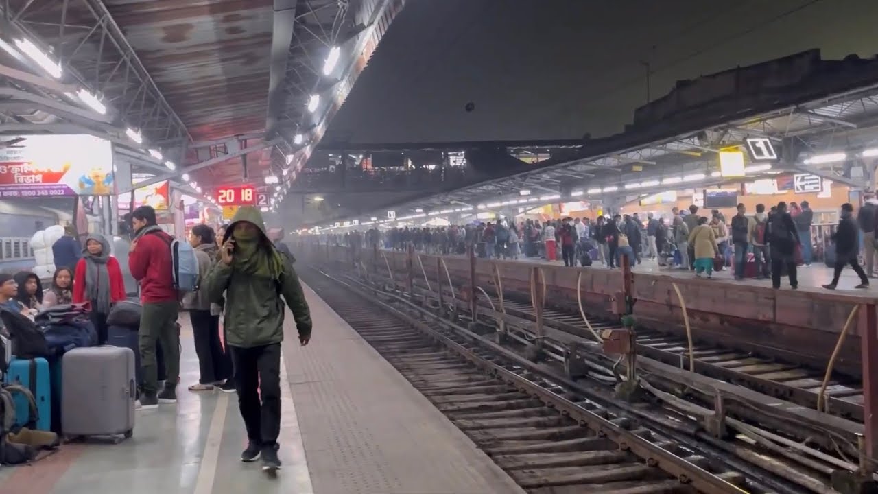 University Trip by Train Be Like This | AGTL SC Special (07029) |