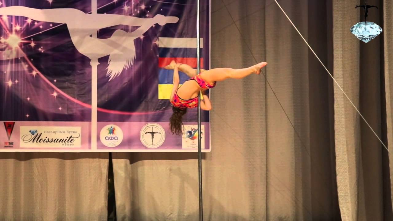 POLE DANCE АСТАНА -Карпачёва Тамара, студия танца life in dance