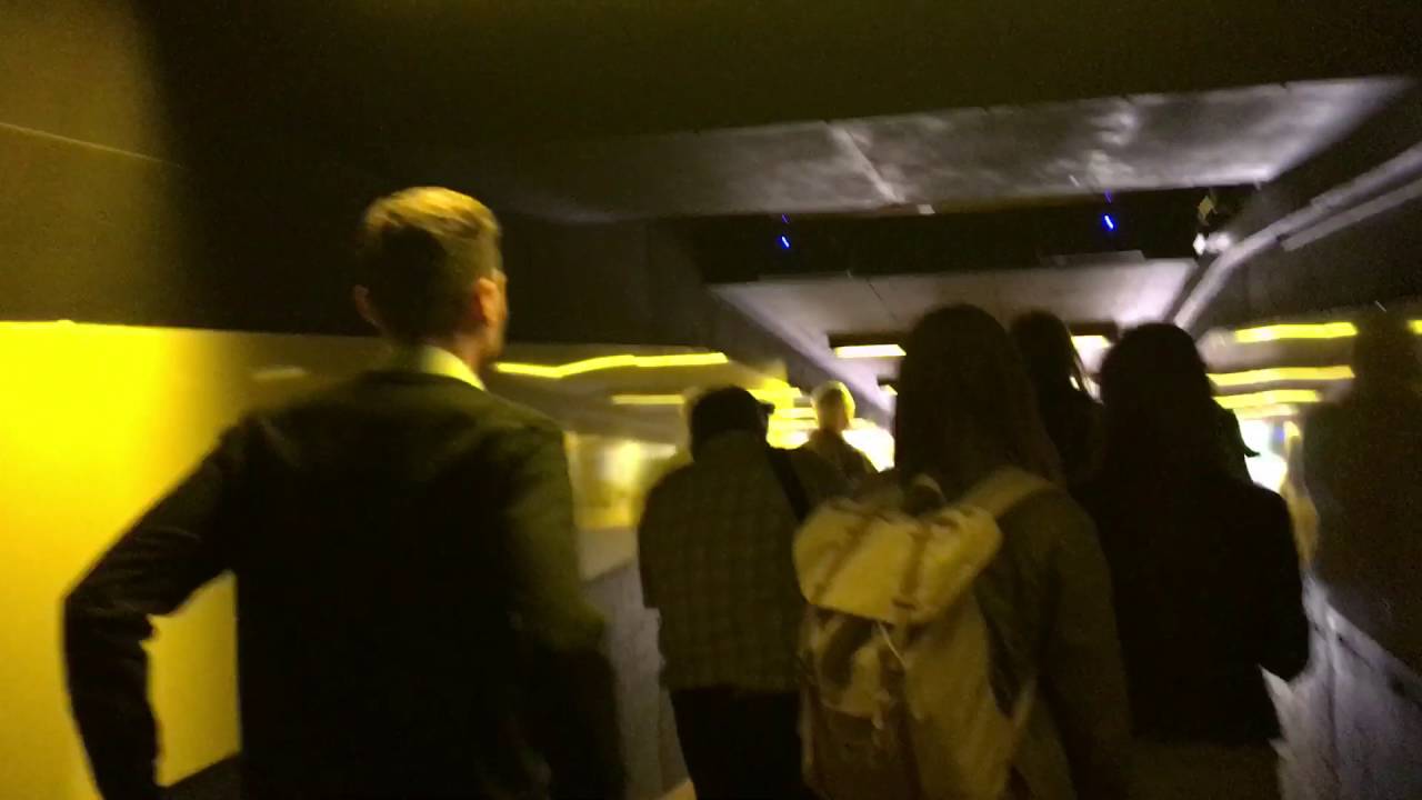 Spelerstunnel uitlopen van Borussia Dortmund