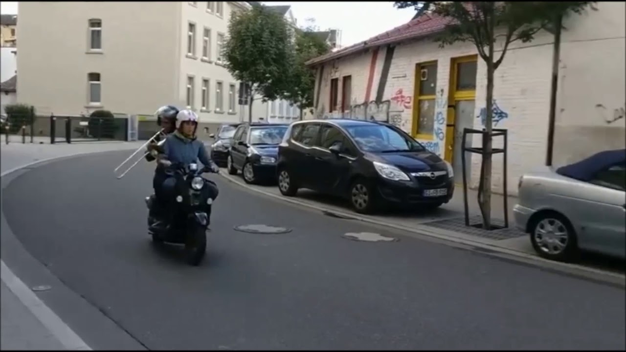 Jak se jezdi na skůtru (Srandičky)