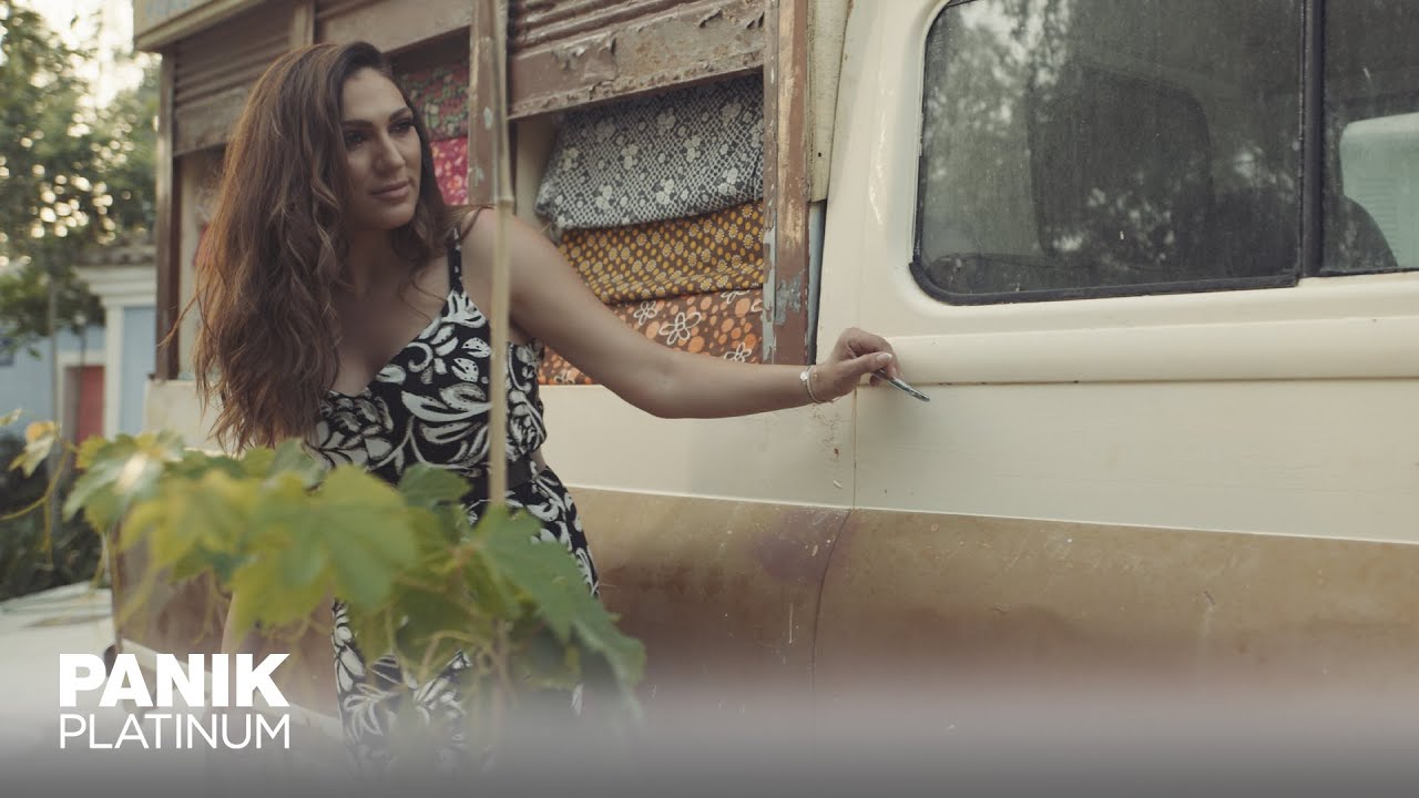 Βασιλική Νταντά - Τριανταφυλλάκι - Official Music Video