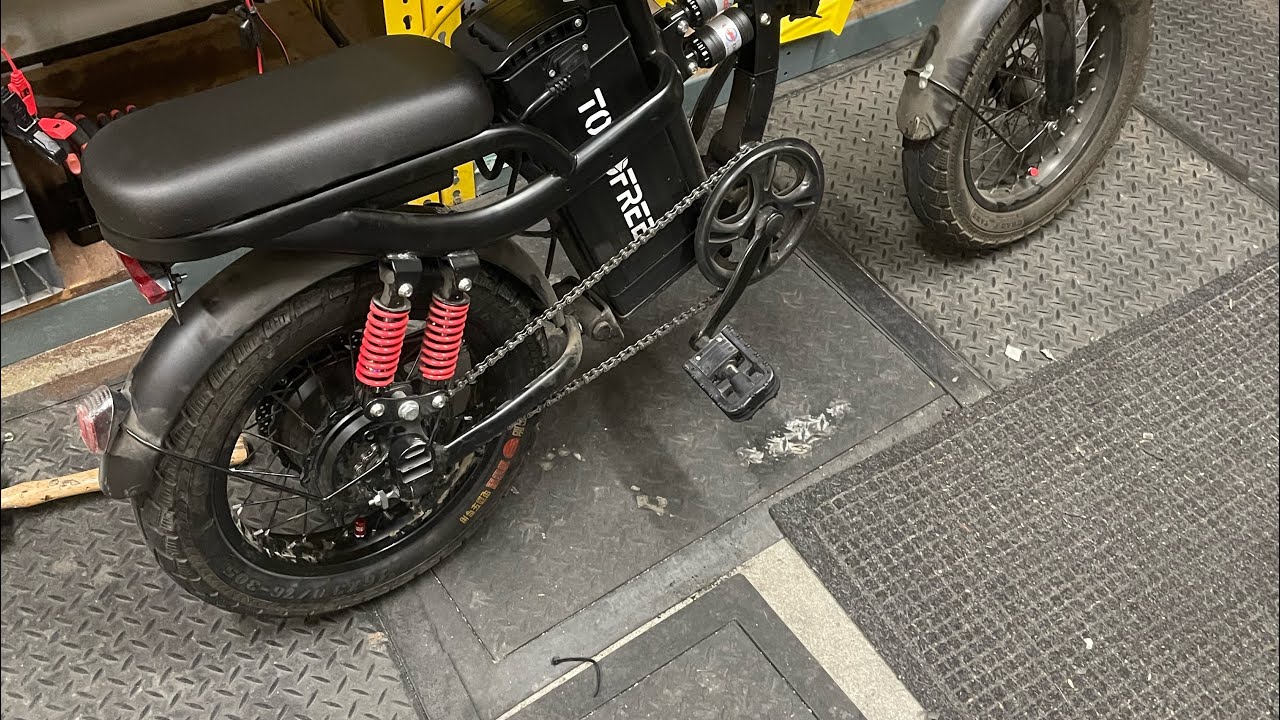 I got another flat on my Tomofree T1 Ebike 🥲 #tomo free #ebike #t1 #tire