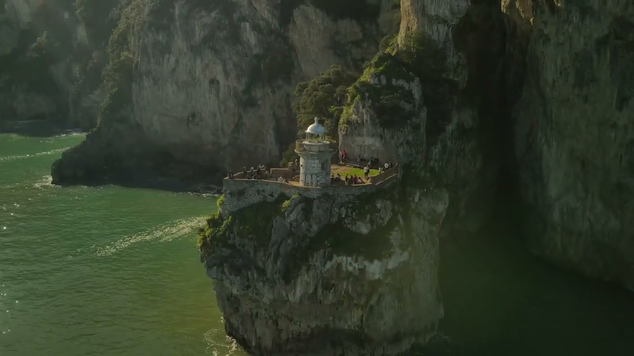 EL MARAVILLOSO FARO DEL CABALLO / DRON 4K