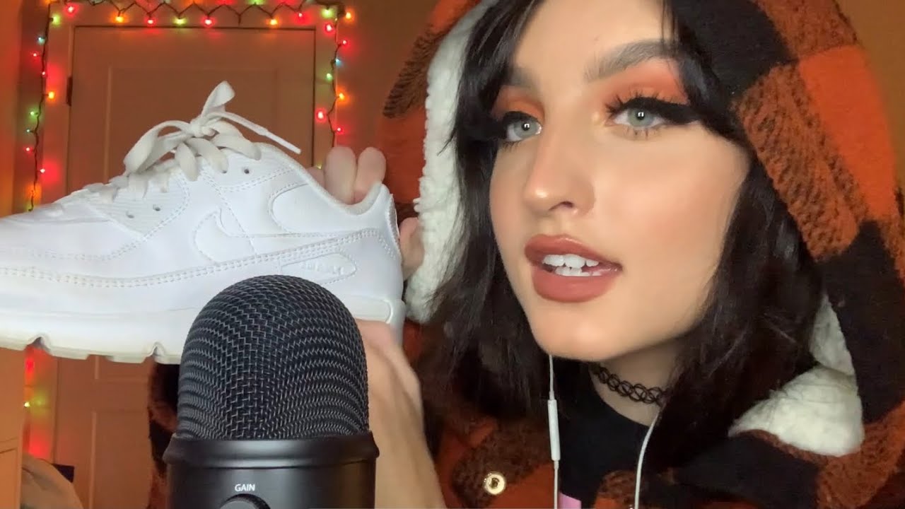 ASMR Fast & Aggressive Shoe Scratching