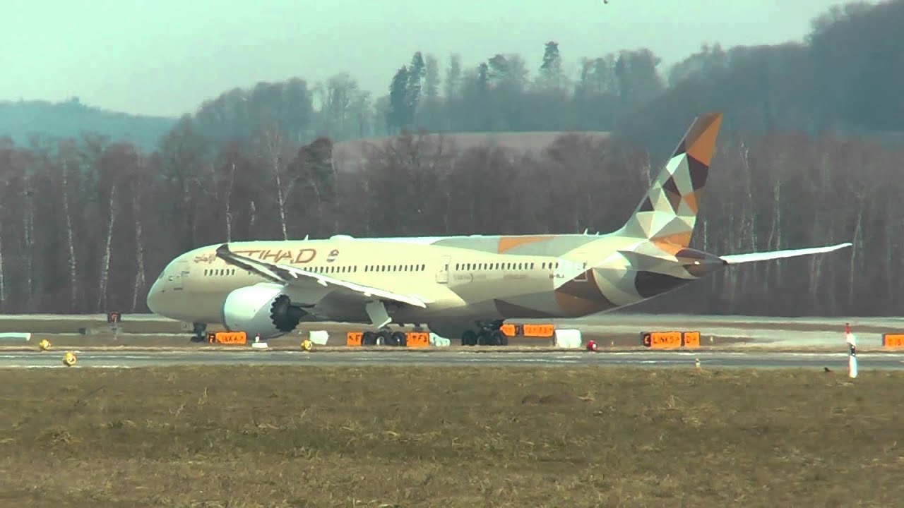 Etihad Boeing 787-9 [A6-BLA] dawn landing and powerful takeoff at Zurich Airport
