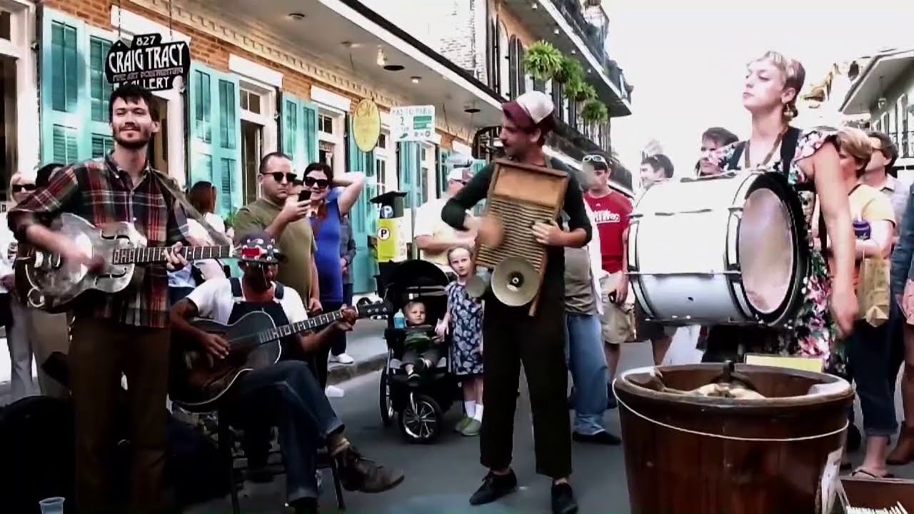 Voodoo Queen of New Orleans - ROBERT SEPEHR