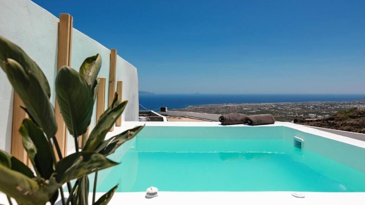 Lackos Luxury Suites, Santorini, Greece | Travel With Navya