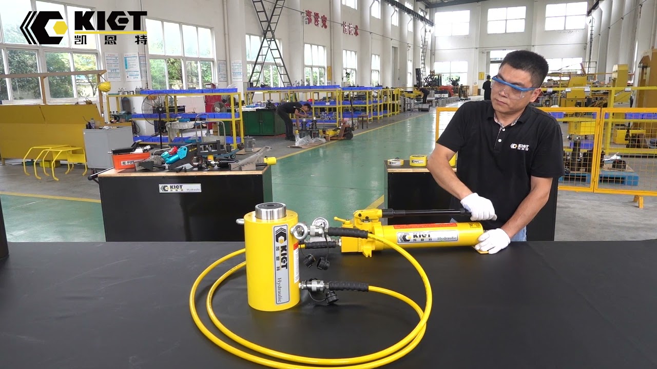 Double Acting Hydraulic Cylinder P-84 Hand Pump Operation Video