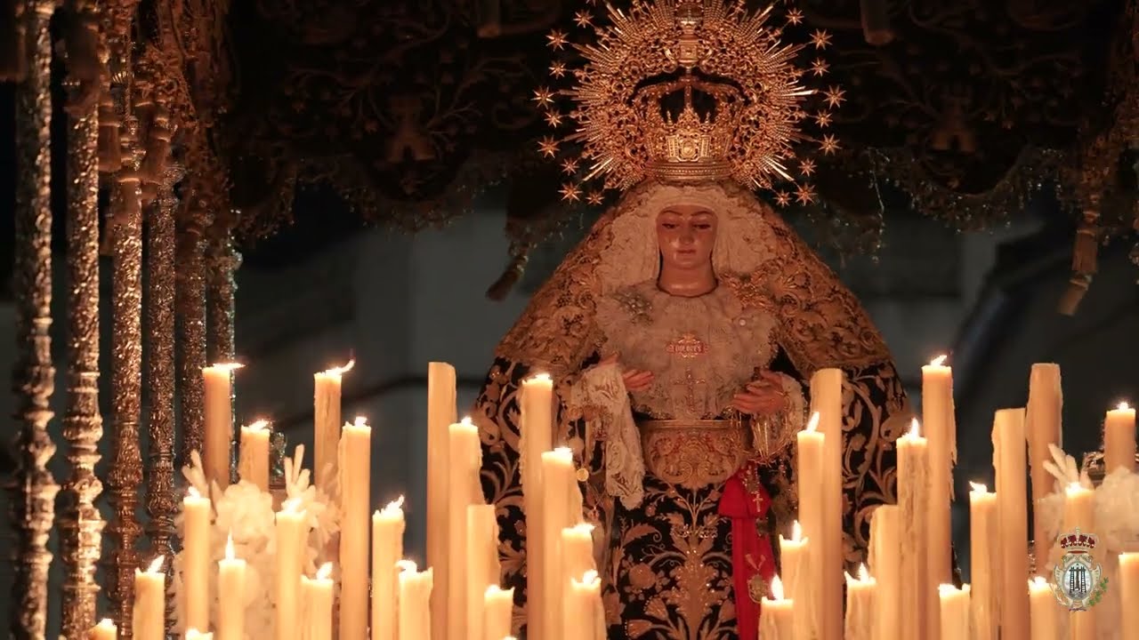 VIERNES SANTO 2025. ENTRADA DE NUESTRA SEÑORA DE LOS DOLORES EN SU SOLEDAD CORONADA EN LA PARROQUIA