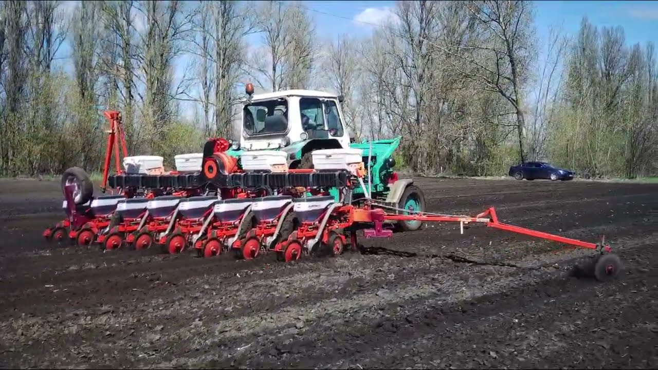 ЮМЗ переїхали на іншу площу Сієм кукурудзу 2021 Яготинщина