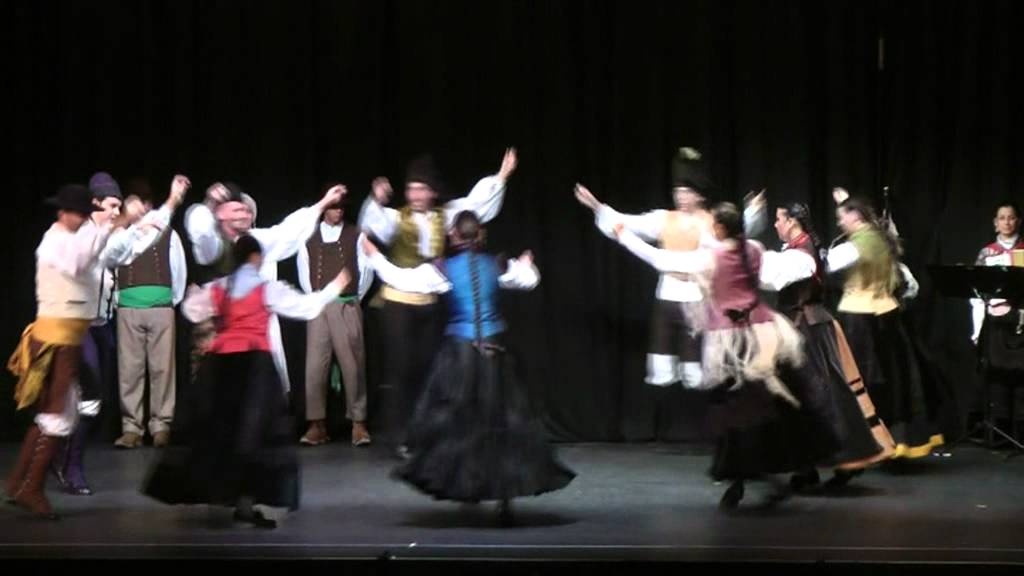 Galician folk dance: Xota de Cabeiras