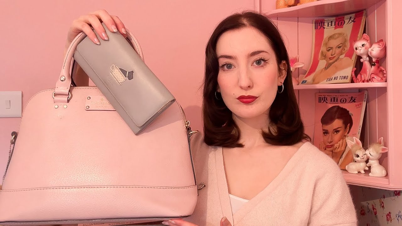 ASMR ~ what’s in my bag ~ tingly soft whispers and triggers 🎀