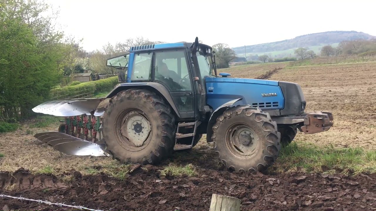 Ploughing 2021 - Valtra 8150 and 5 Furrow Kvernland - Part 1