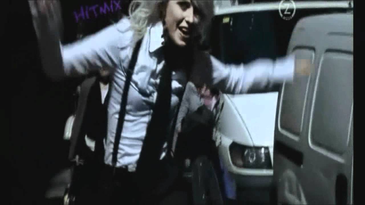 Amanda Jenssen - Amarula Tree Music Video