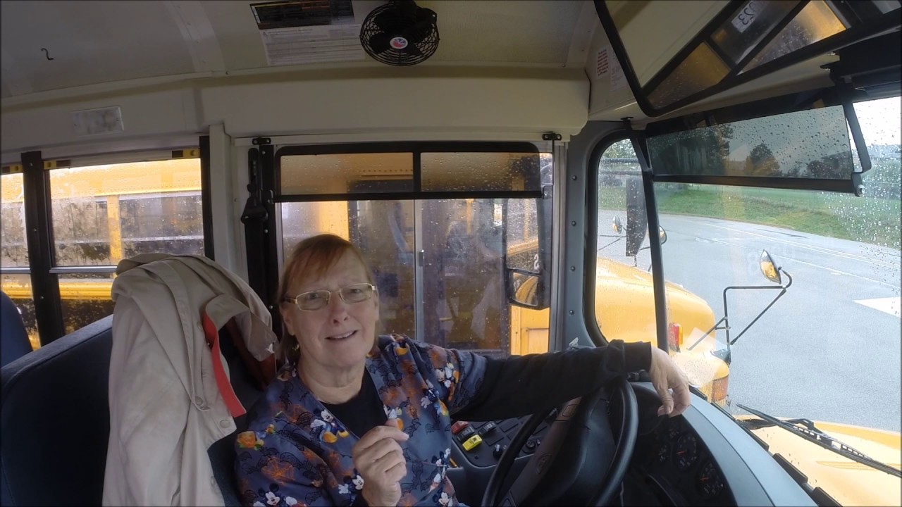 School Bus Life: Miss Hood's Spooky, Spooky School Bus