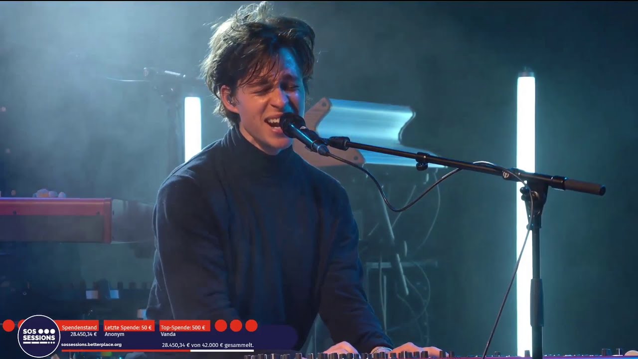 Into Your Arms Giant Rooks Live for SOS Mediterranee