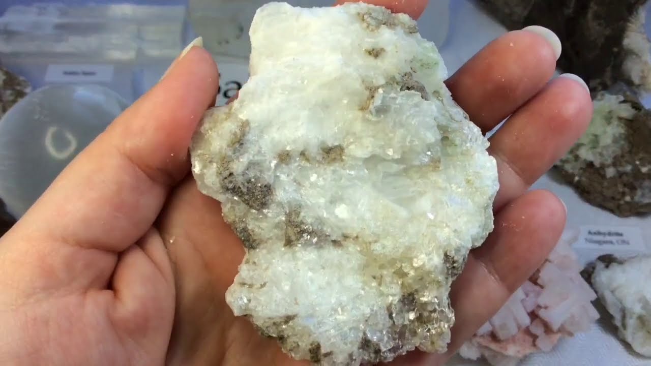 Crystal & Mineral Education: EVAPORATE MINERALS (Halite, Gypsum, Selenite, Satin Spar, Anhydrite)