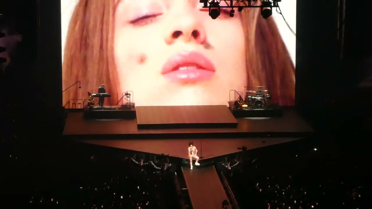 Billie Eilish- xanny (KIA Forum Los Angeles CA 12/15/2022)