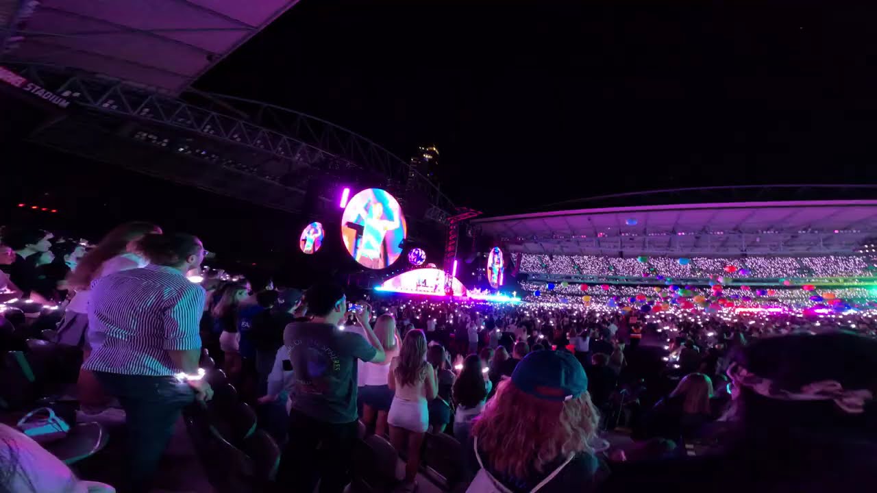Coldplay - Melbourne (Live) - 2 Nov 2024 - 1/4