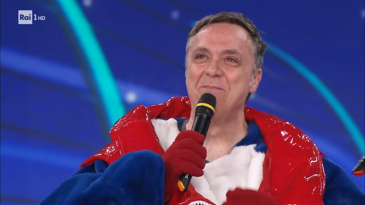 Giù la maschera per Pinguino - Il cantante mascherato - 25 03 2022