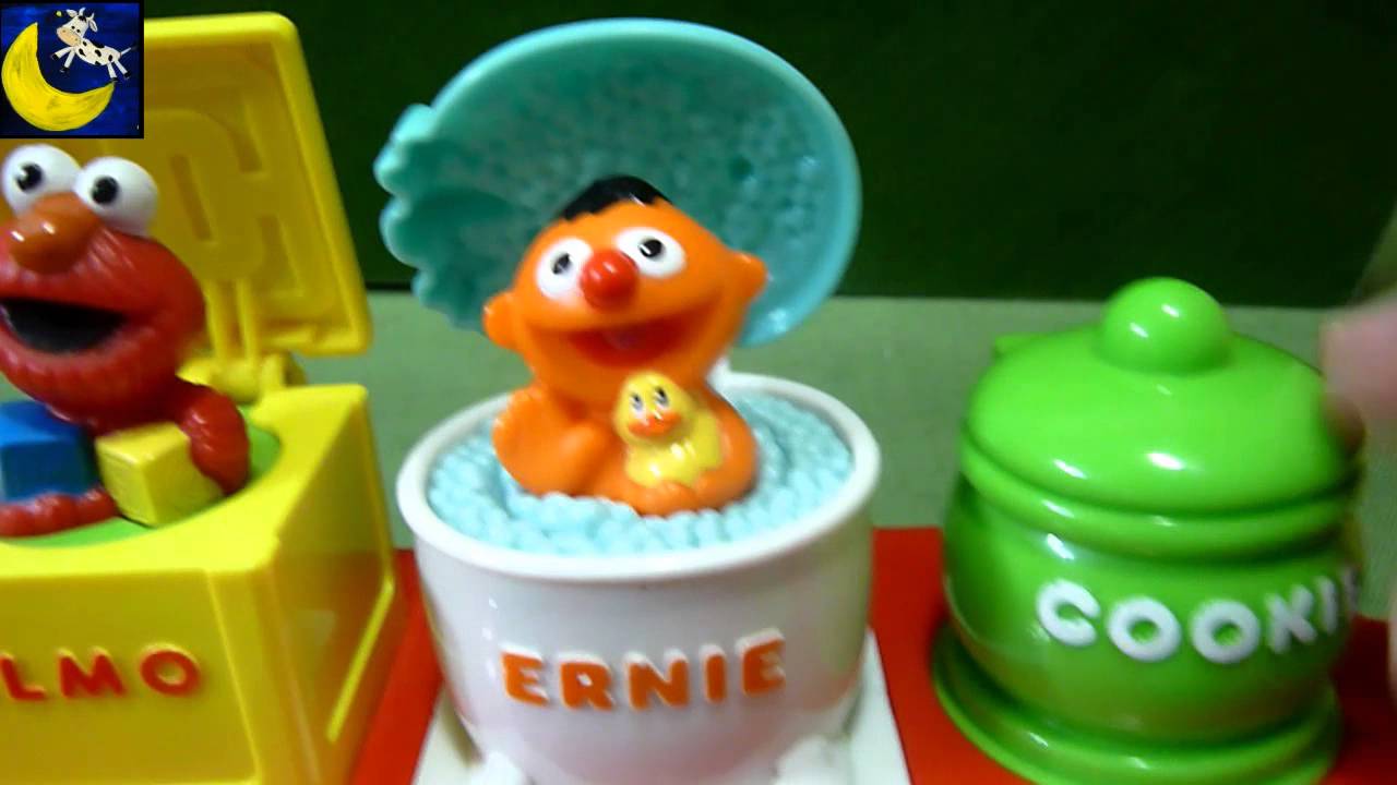 Sesame Street Singing Pop Up Pals Toy - Interactive Elmo & Friends with C is for Cookie Song!