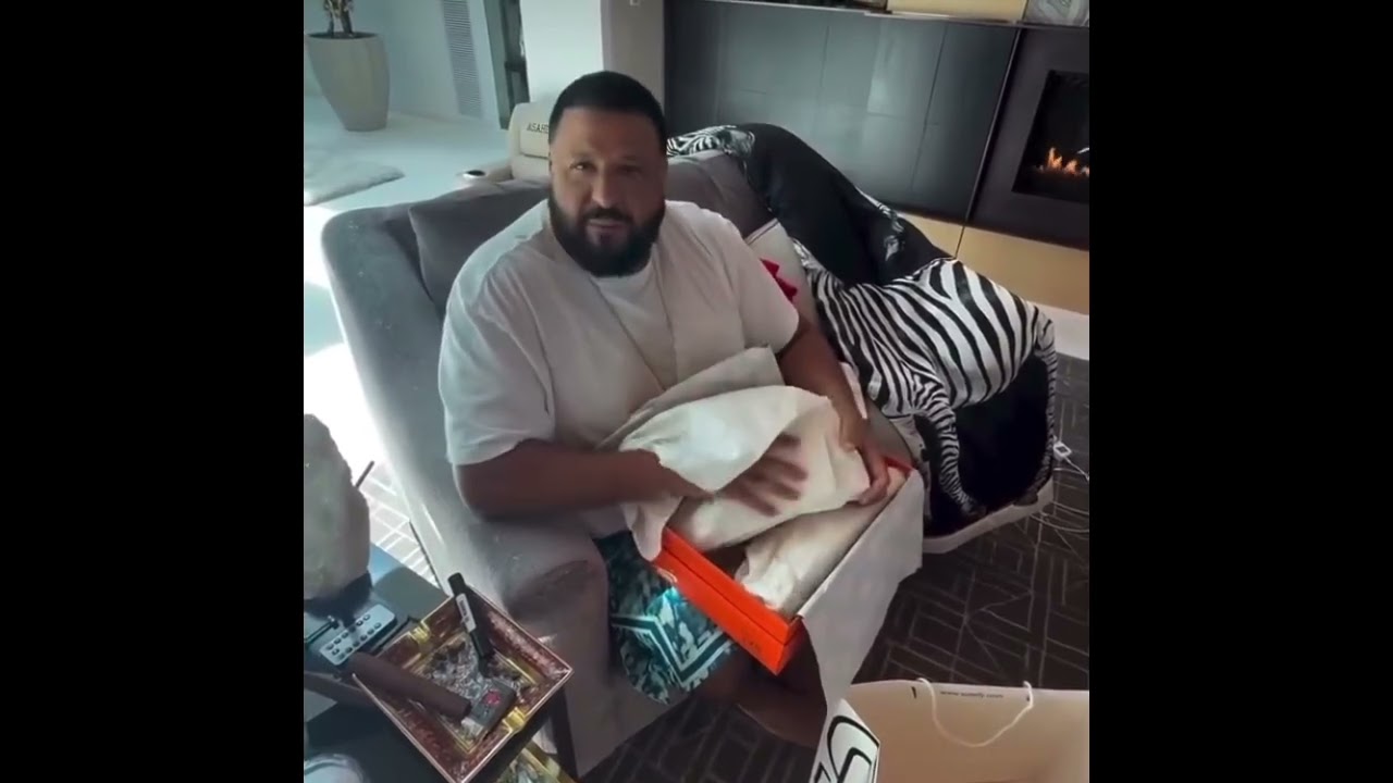 DJ Khaled unboxes Solefly Air Jordan 3 #sneakerbardetroit #jordan #miami #wethebest #ESDNTV #nike 