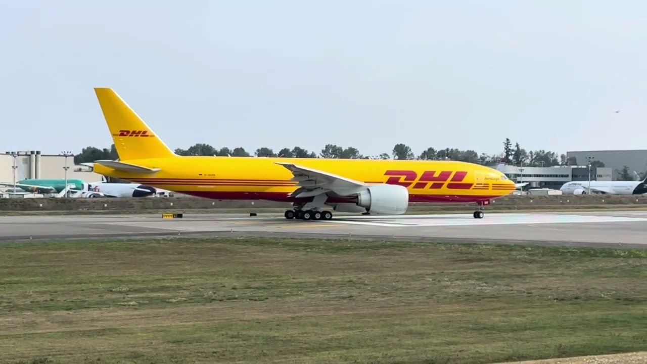 DHL Boeing 777 freighter runway test