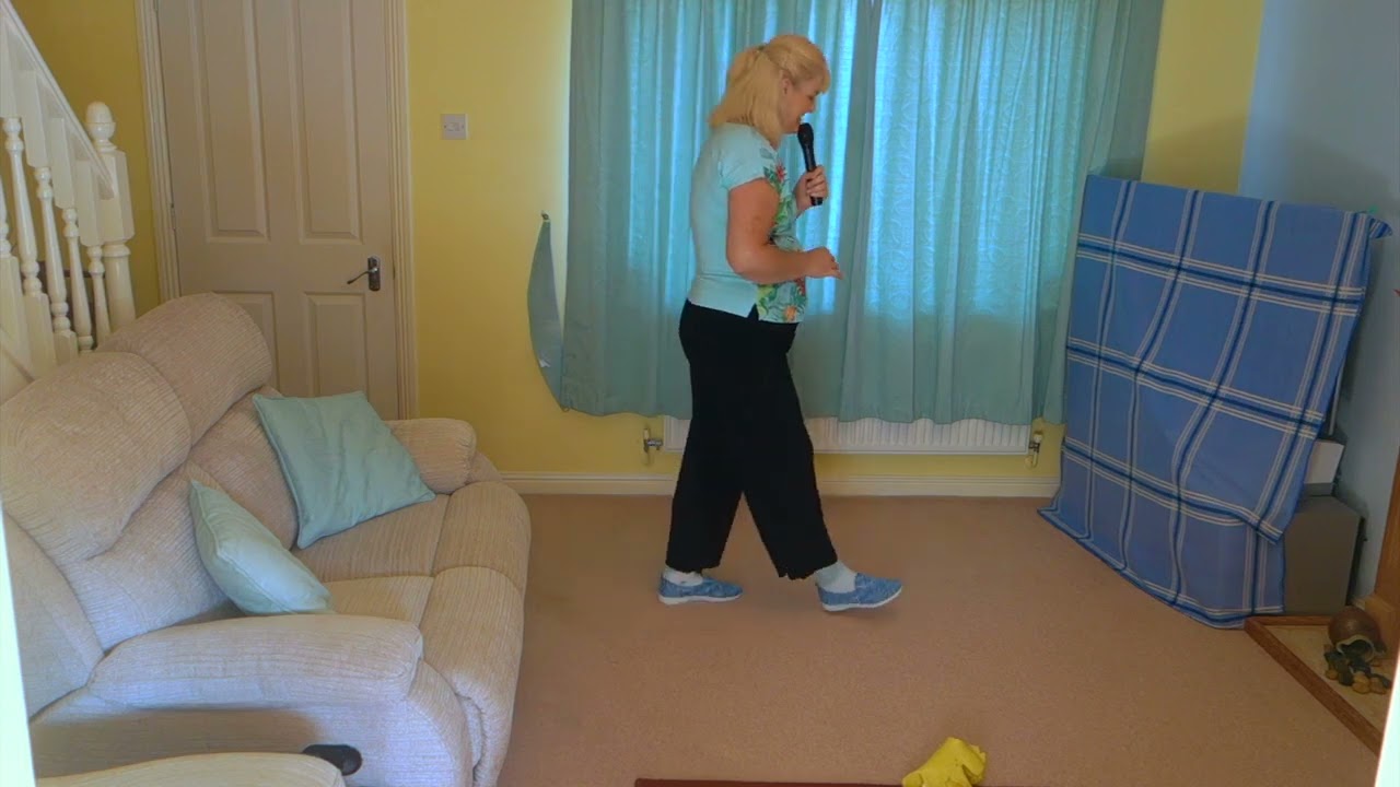 Rumba Stroll - Line Dance (teach, walk through & dance)