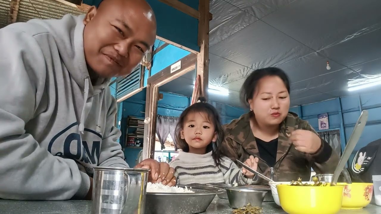 Songtal, Manipur ah chaw kan ei lai.. 