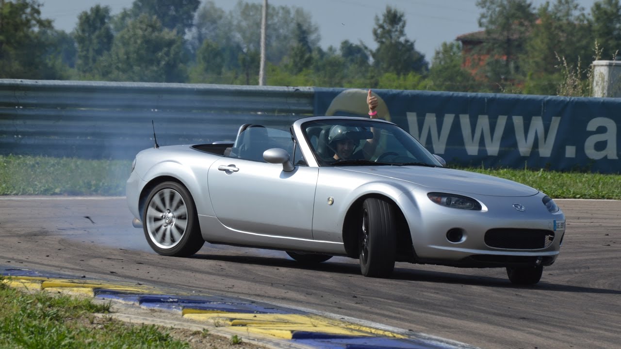 Stock Mazda MX5 NC drift & on board