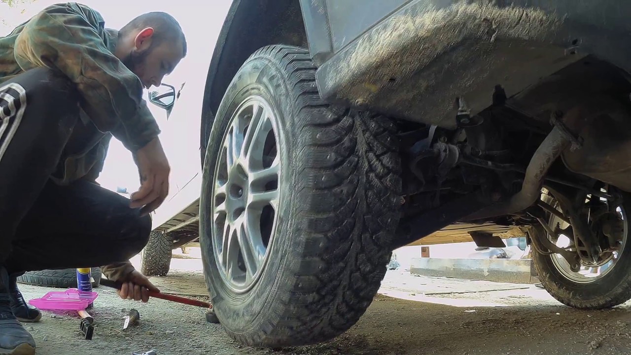 Замена задних пружин на Subaru XV/ Changing the rear coils on Subaru Crosstrek