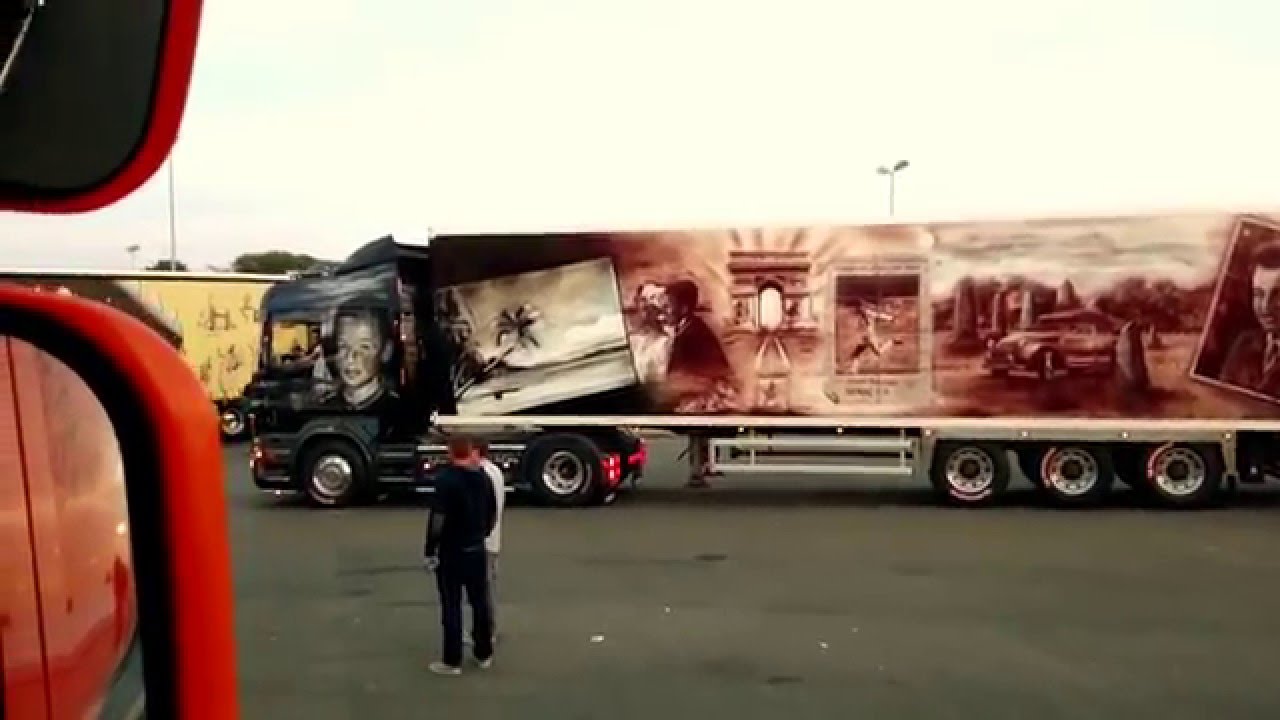 Los geht's zum Truck Korso in Le Mans