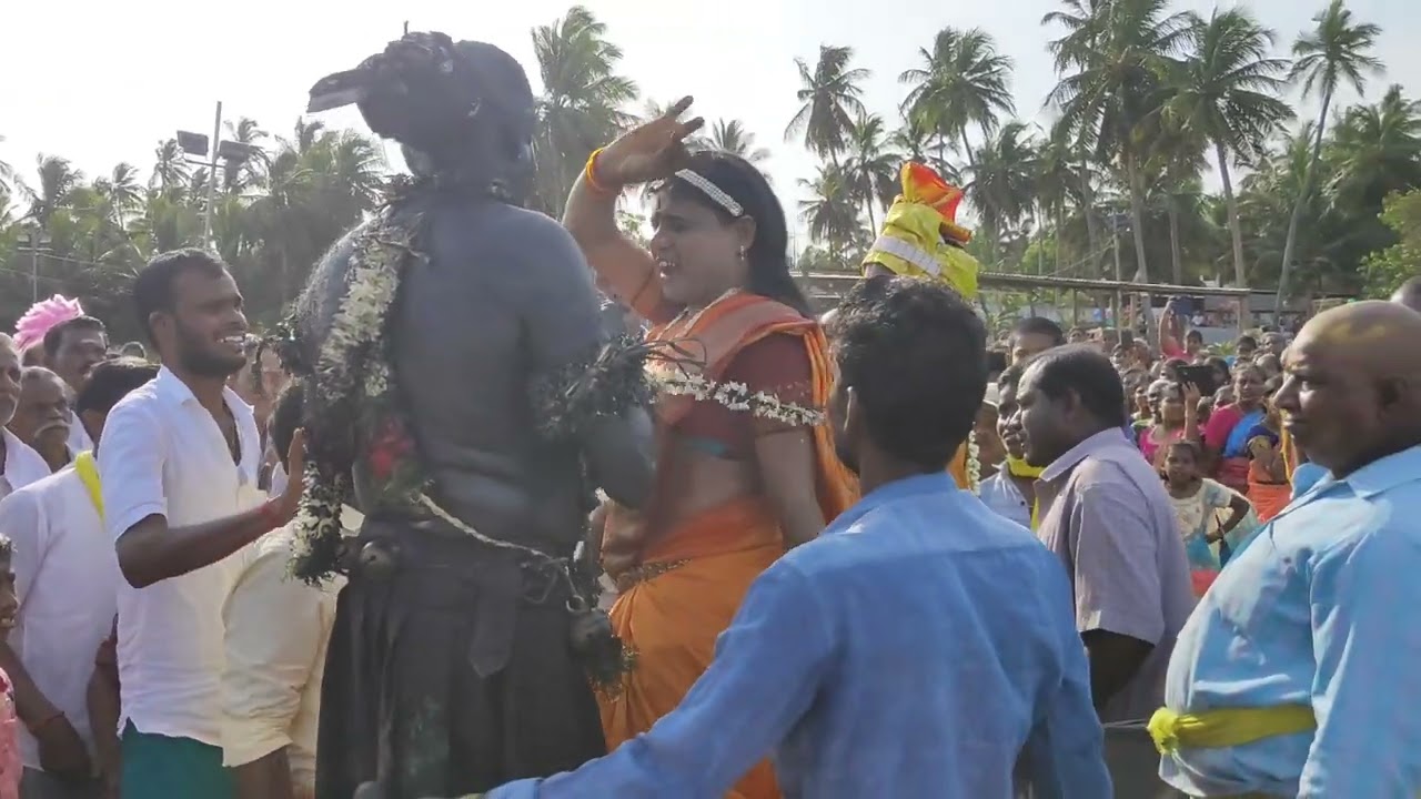அருள்மிகு திரௌபதி அம்மன் ஆலய தீமிதி திருவிழா படுகளம் திரௌபதி அம்மன் கூந்தல் முடித்தல்